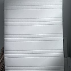 Full size mattress