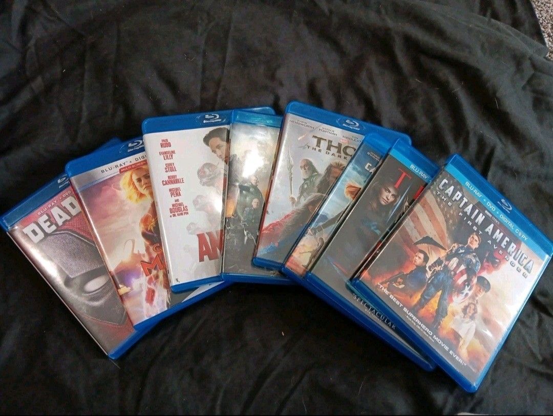8 Marvel Franchise Blu-ray Movies