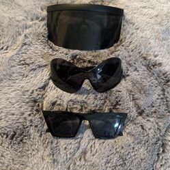 3 Black Sunglasses 