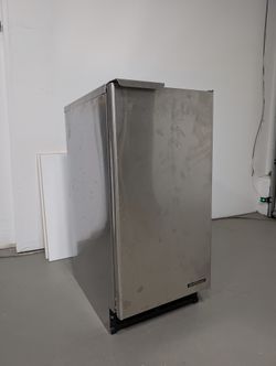 Ice Maker