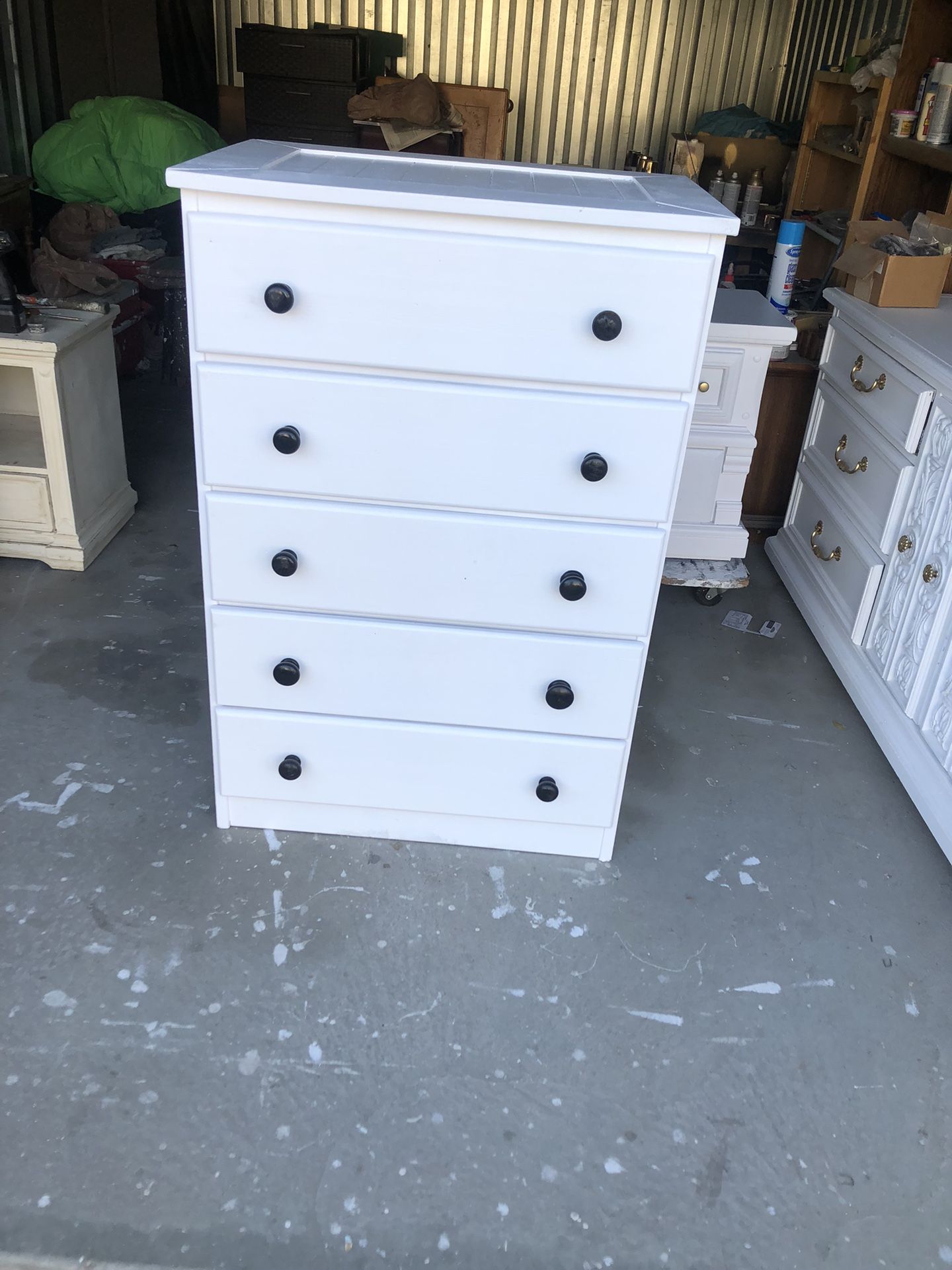 White 5 Drawer Dresser