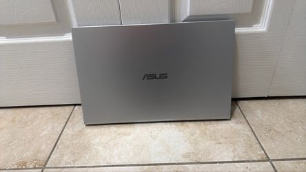 ASUS 15” LAPTOP SILVER MODEL#  M515DA-WS33