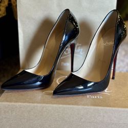 CHRISTIANLOUBOUTIN SO KATE PUMPS 