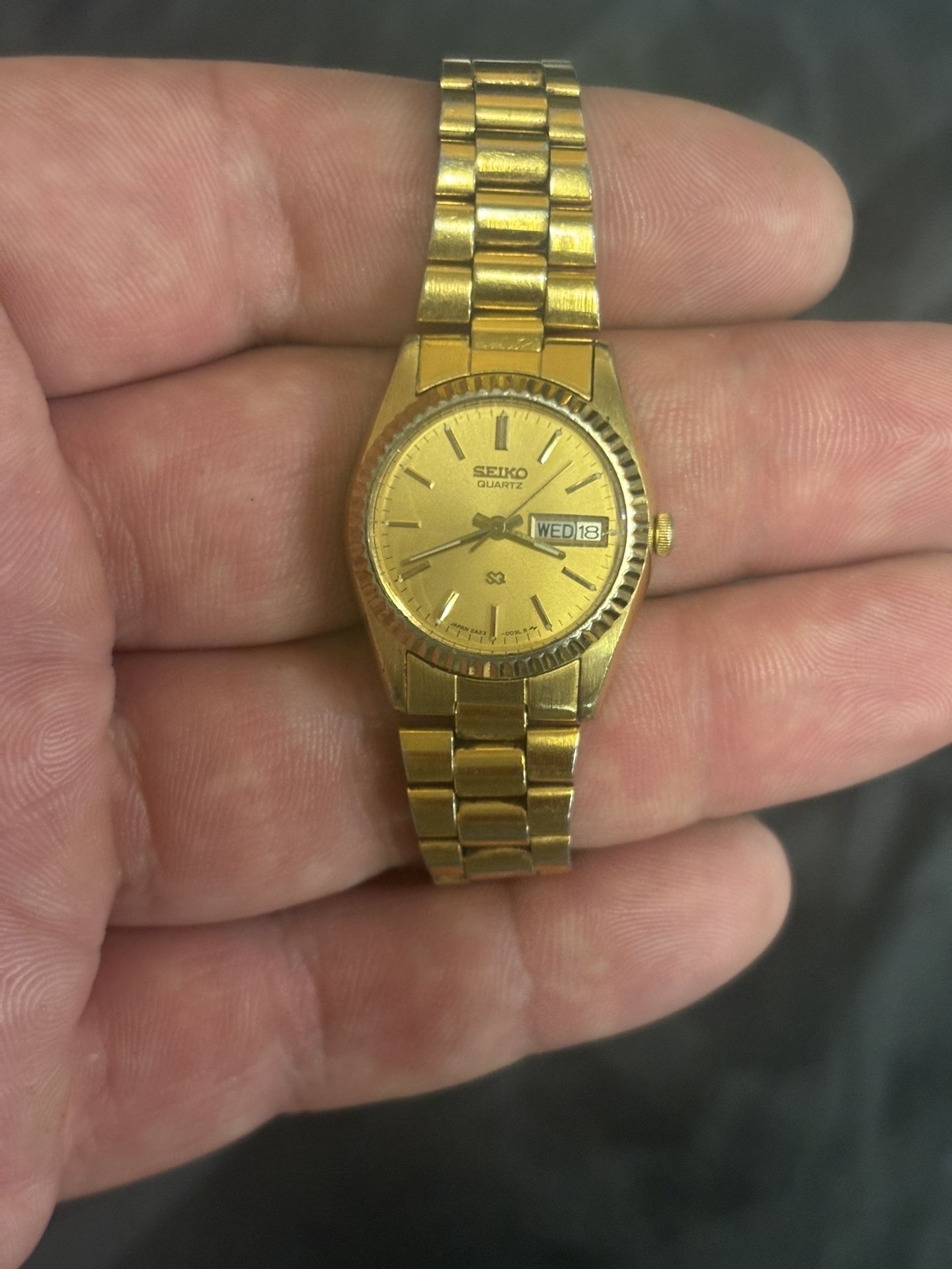 Seiko 2A23-0039 Gold Tone Women’s Watch! 