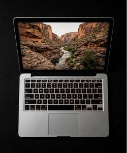 Apple MacBook Pro 13” Retina i5/8GB/256GB SSD