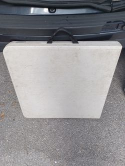 Foldable Table