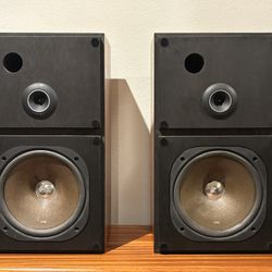 Classic 1970’s Pioneer CS-R300 Speakers