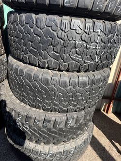 35x12.50R17 BFGoodrich pair (2)