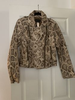 Women’s Coat Size Small