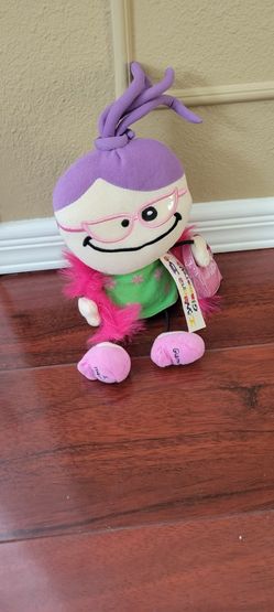 REDUCED NWT "I Wanna Be Glamorous"Plush Doll (2002 Avon EXCLUSIVE) 