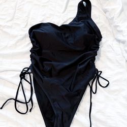 Black one pc Swim Suit 