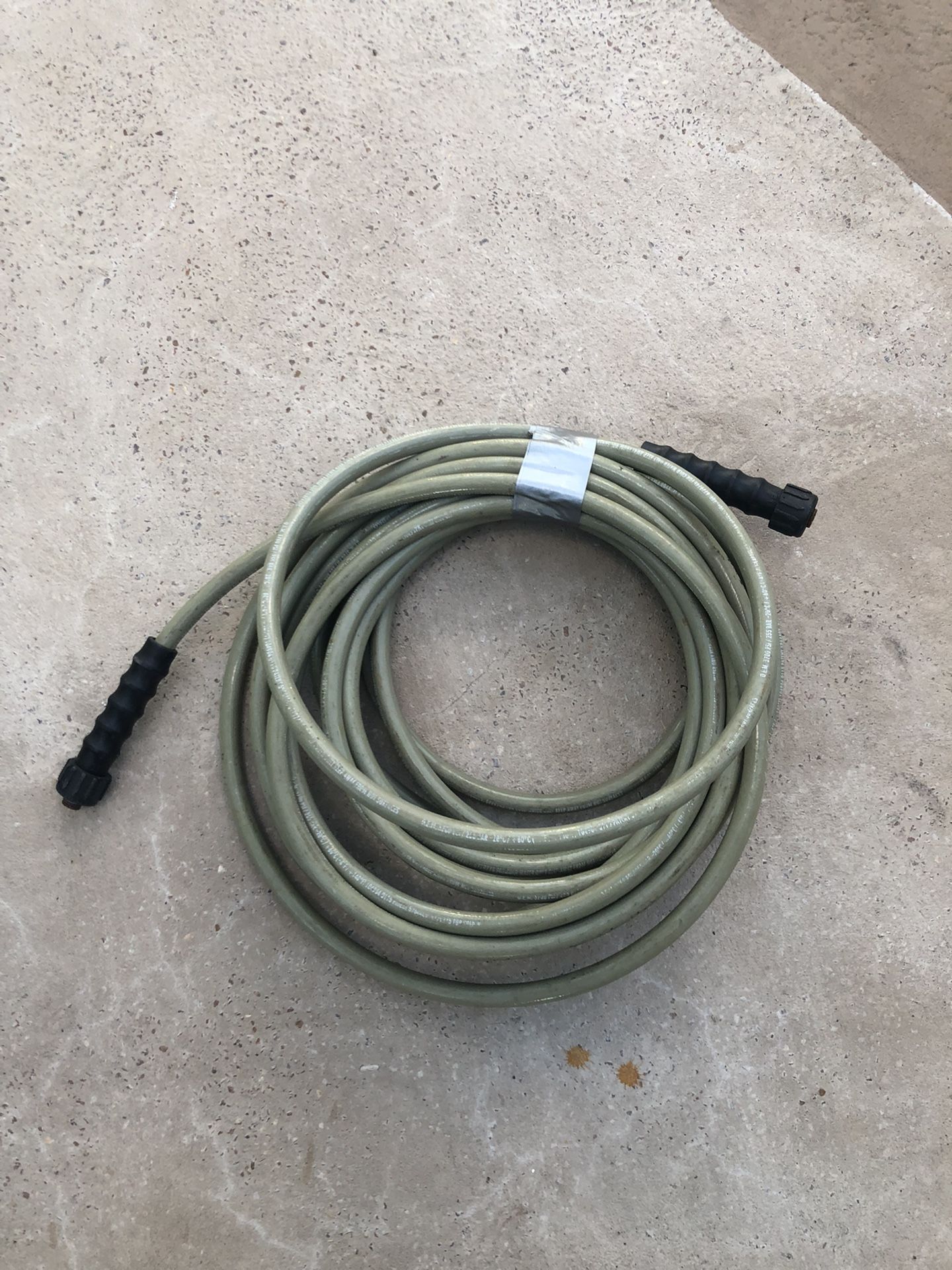 Pressure Washer 3700 PSi Hose