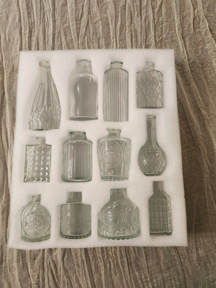 Bud Vases - Miscellaneous Sizes And Designs - Perfect For Weddings
