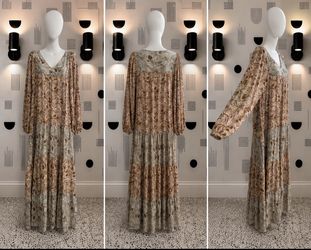 SZ M Brown and beige paisley print boho maxi dress