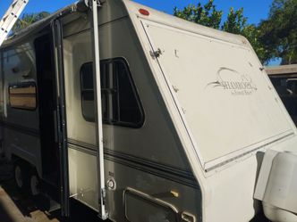2001 Forrest river shamrock 18ft