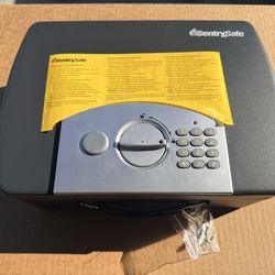 SentrySafe  Medium Digital Lock Box Programmable Electronic / Override Keys