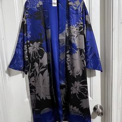 Chico’s Size 2 Kimono Robe (LIKE NEW)