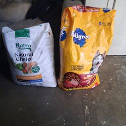 Dog Food Pedigree And Nutro