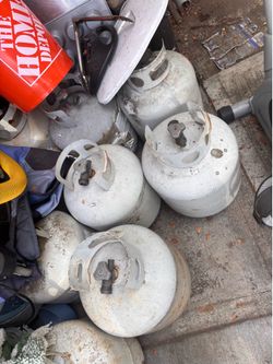 Empty propane tanks , good only for exchange, not to refill cash only