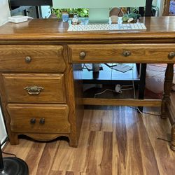 Small cute wood 44”  Vintagedesk great condition  4 drawers low price 