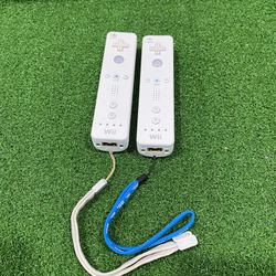 2 Nintendo Wii Remotes
