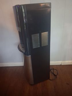 Bottom loader  5 gal water coolercle