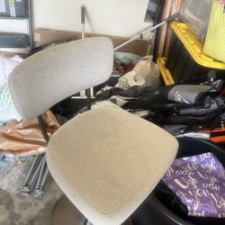 Adjustable bar/island Stools 