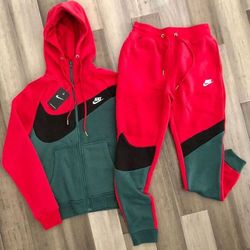 Nike Tech Fits