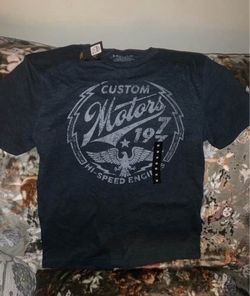 Men’s t-shirts bundle size M