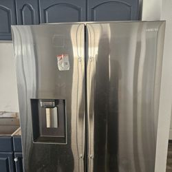 Samsung Refrigirator Can Deliver 