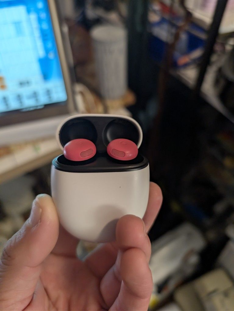 Google Pixel Buds Pro 2 - Peony colored - Like New, Only Used For A Week
