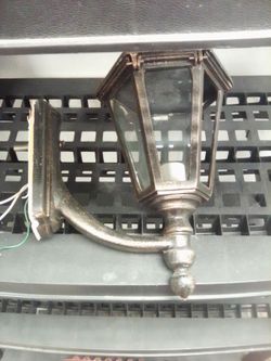 Light fixtures