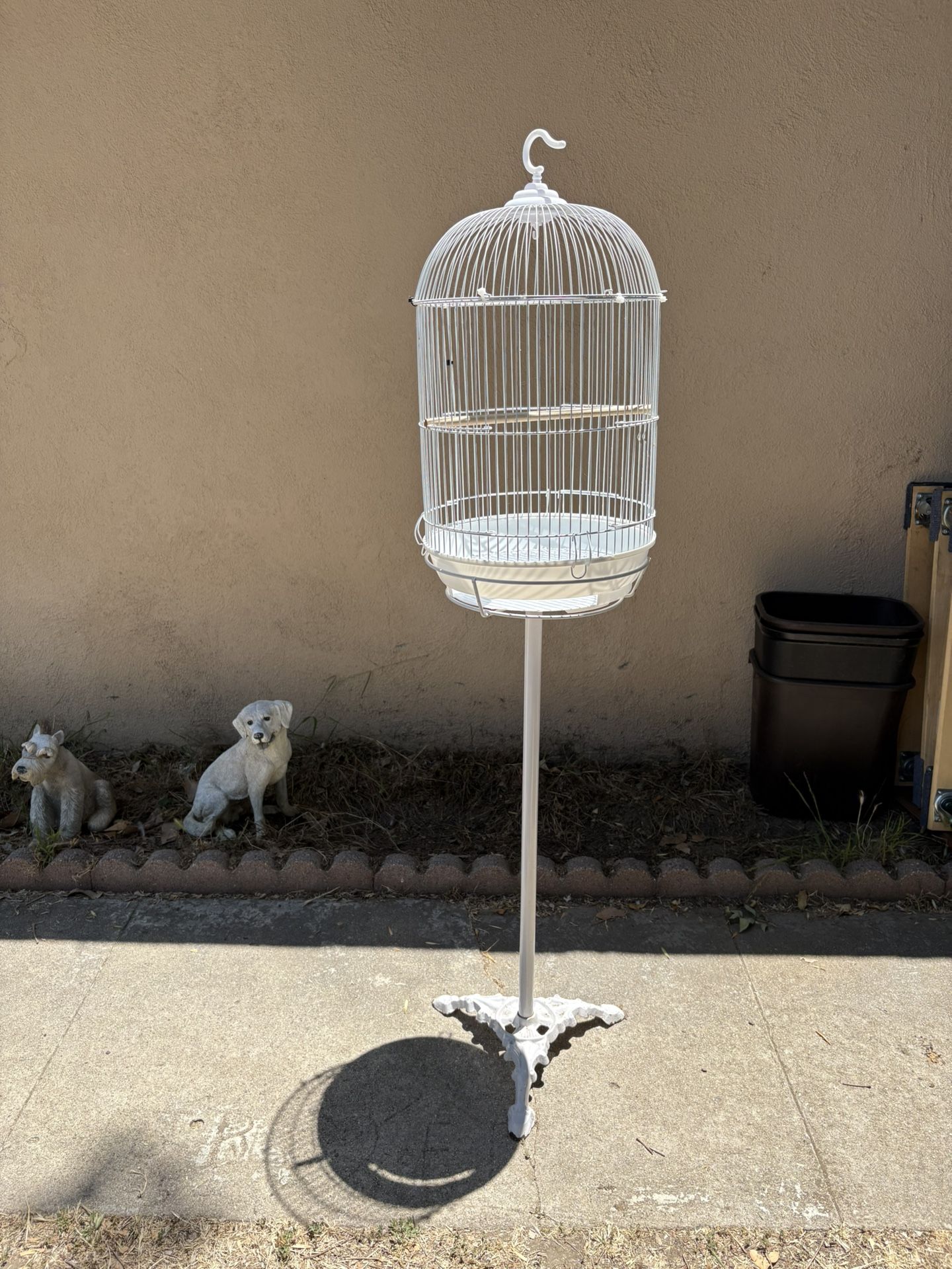 Bird cage with stand