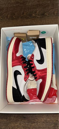 Jordan 1 Retro Low OG - ‘Trophy Room Rookie Card Away’ Size 10 Worn Lightly