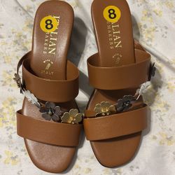 Leather sandals Size 8
