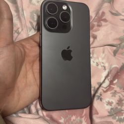 IPhone 15pro 512gb 