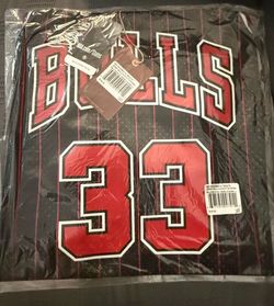 Brand New Authentic Large Mitchell and Ness 1995-96 Scottie Pippen Chicago Bulls Black Swingman Jersey