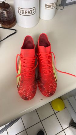 PUMA ULTRA FEARLESS WORLD CUP PACK M SIZE 11