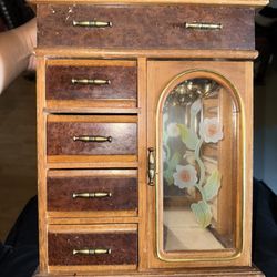 Vintage Style Jewelry Box
