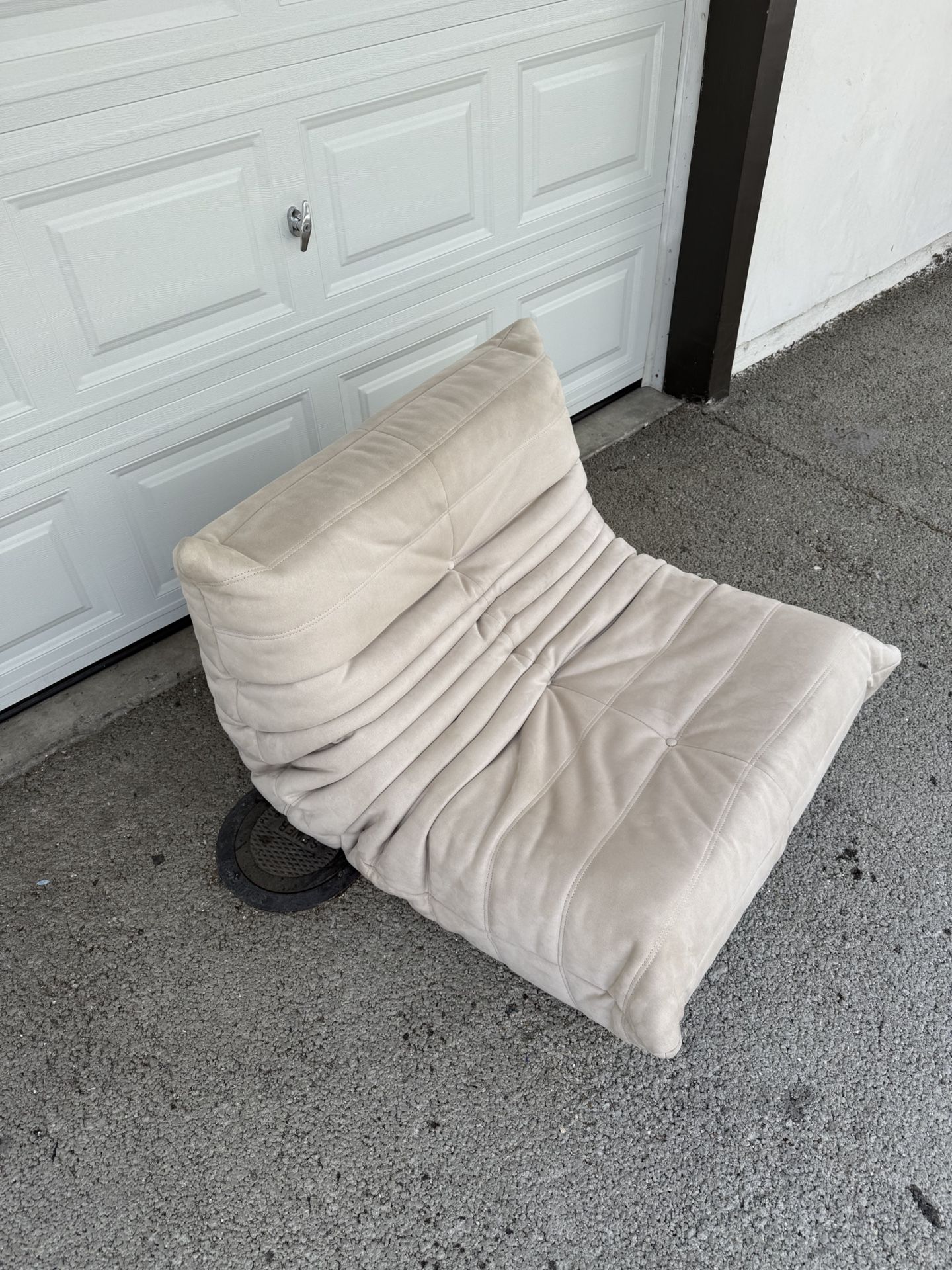 Togo Sofa chair