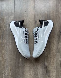 Raiders Nike Zoom Pegasus 38 Las Vegas Raiders NFL Men’s Size 15