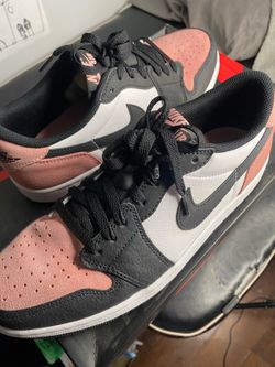 Men’s Nike shoes
