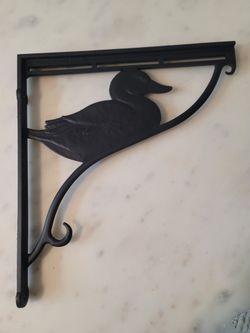Duck Hanging Basket Brackett
