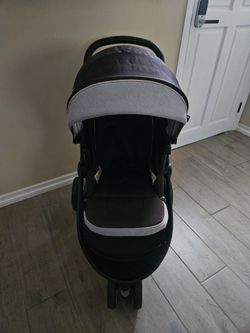 Graco stroller  Clean