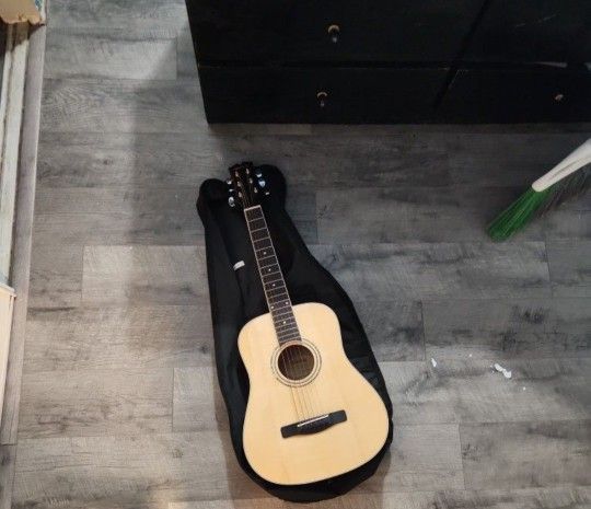 Guitar No Exactly Shure What Size