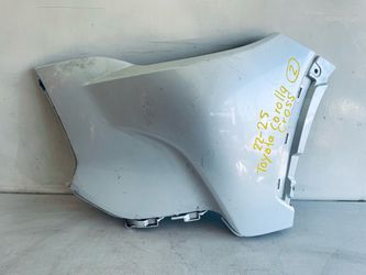 2022-2024 TOTOTA COROLLA CROSS LEFT SIDE BUMPER COVER OEM