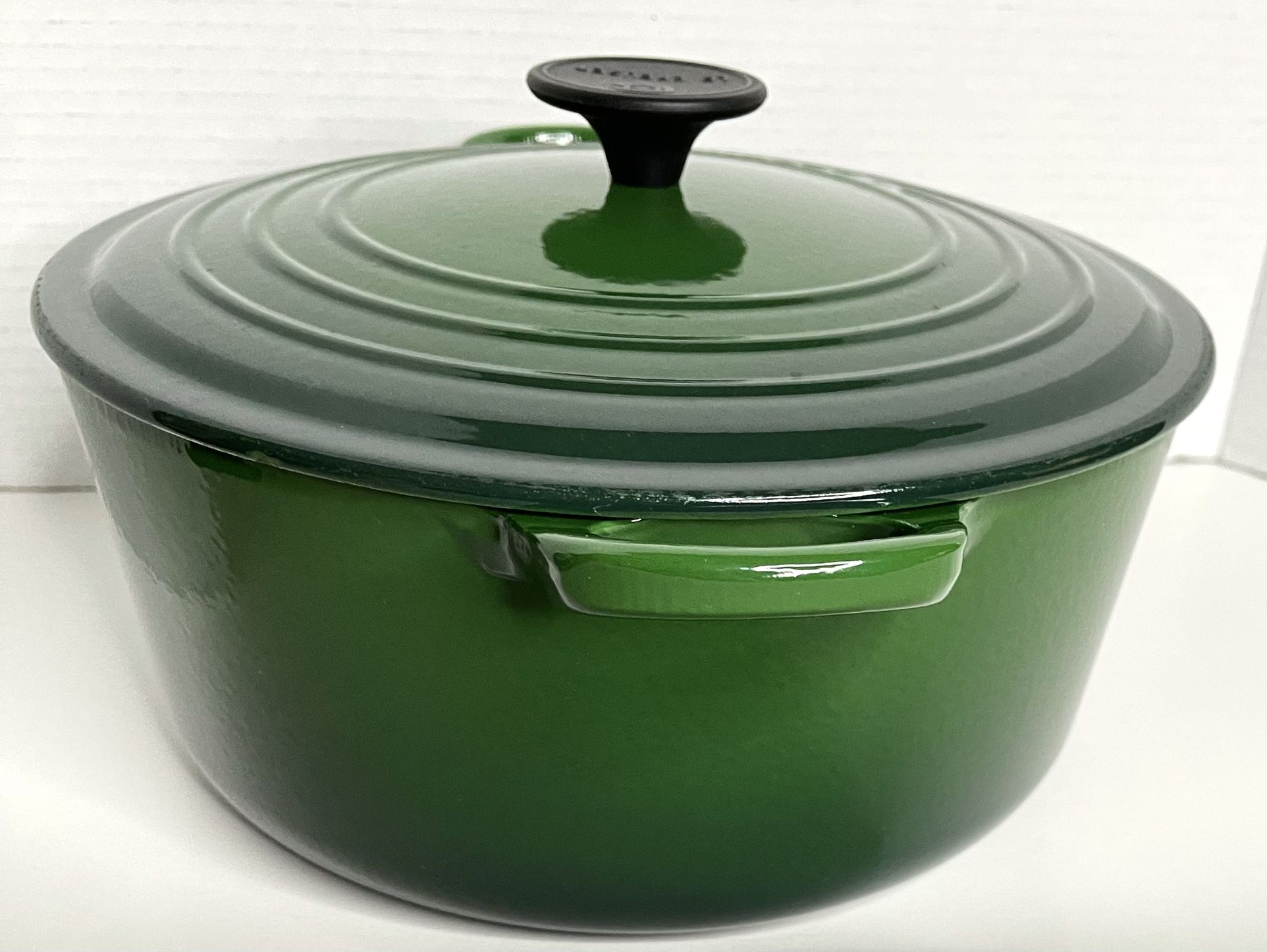 Le Creuset France #26 Emerald Green Enameled Cast Iron Dutch Oven With Lid (5 1/2 Quart)