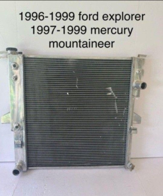 Ford Explorer 1996-1999 Radiator