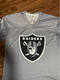 2025 Boyd Gaming Las Vegas Raiders V Neck Jersey Style Shirt * Large.