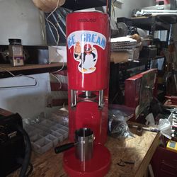 Ice Cre A m Noodle Press